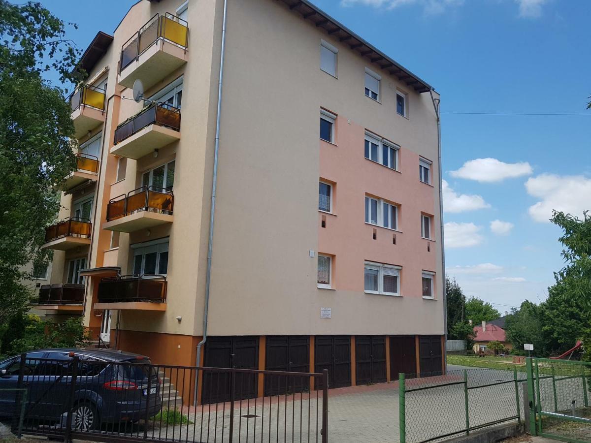 Bazsi Apartman شيوفوك المظهر الخارجي الصورة