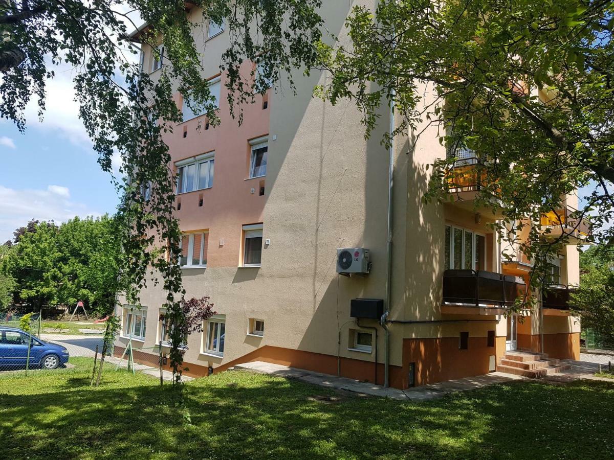 Bazsi Apartman شيوفوك المظهر الخارجي الصورة